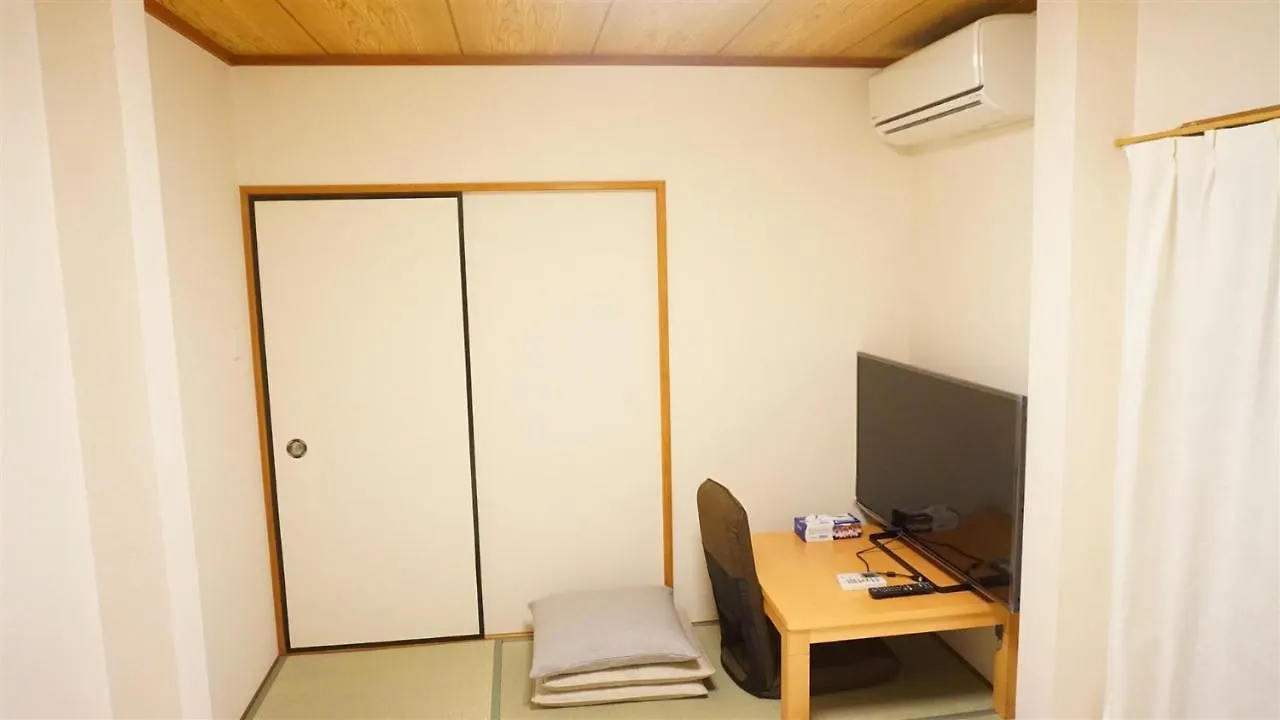 Affittacamere SYOGA A house, next to natural park, near Umeda 梅田駅 Osaka