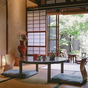 guesthouse-umeya.hotels-in-kyoto.org/